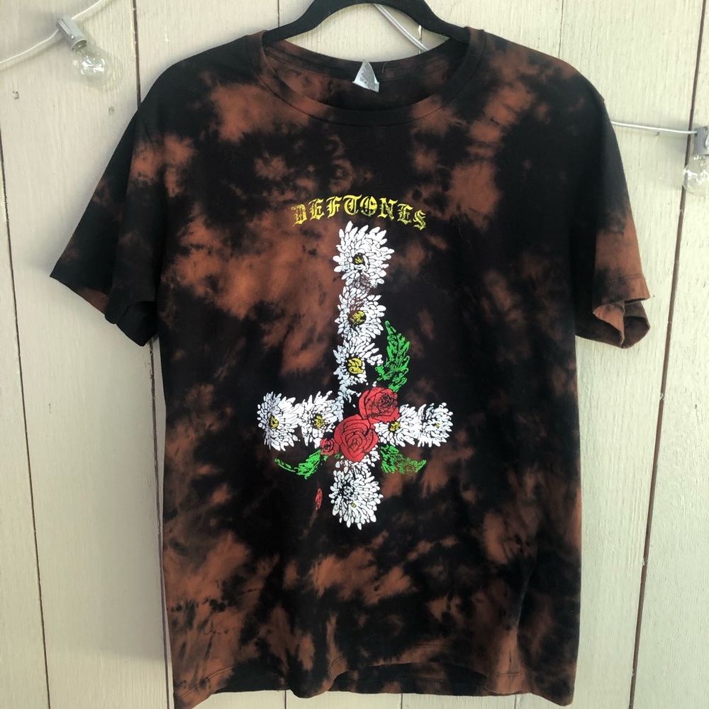 Deftones Acid Wash Graphic Tee